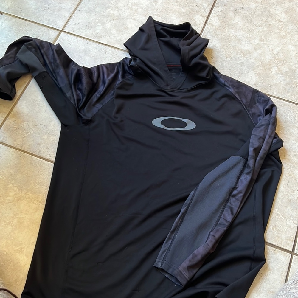 Oakley lightweight hoodie L/M